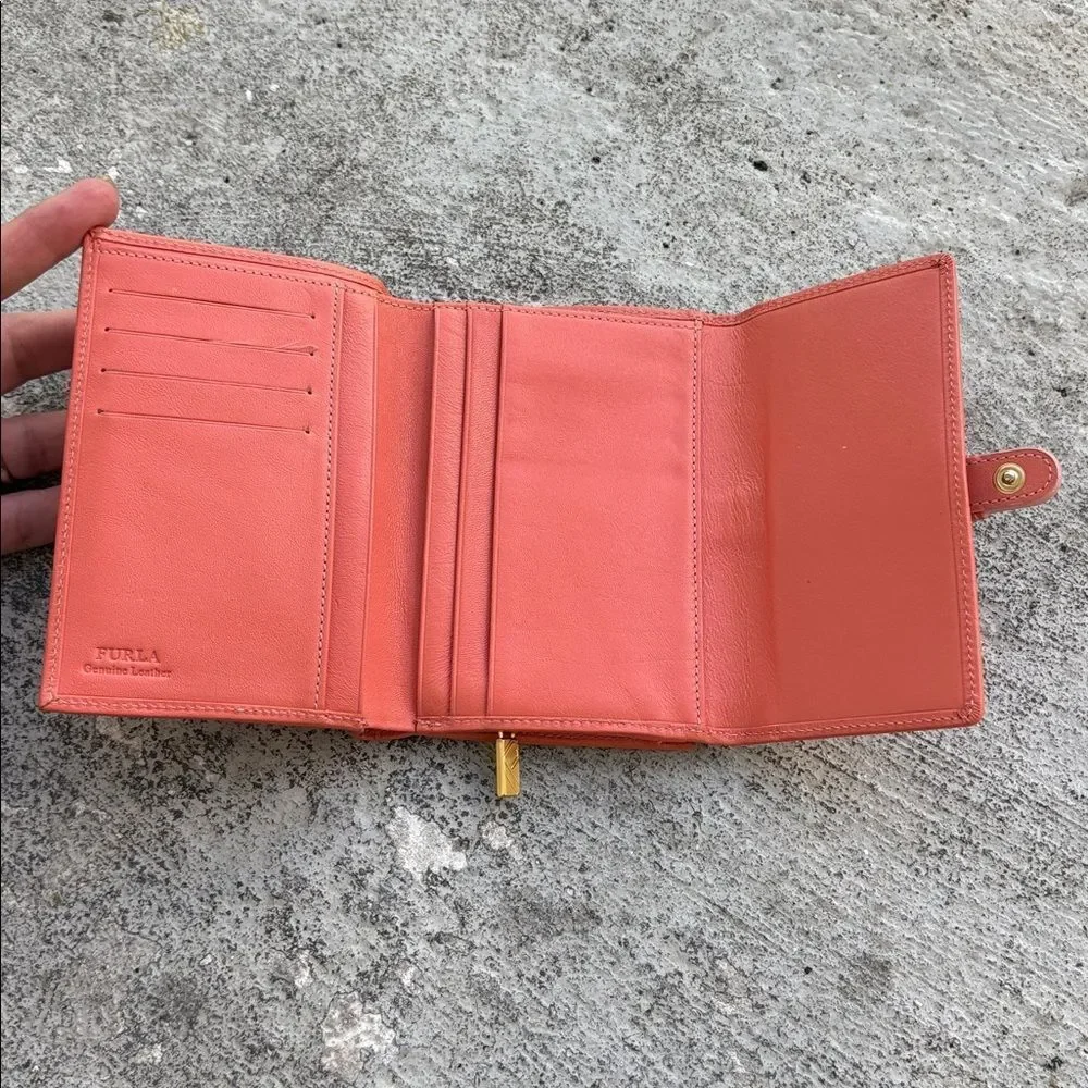 Vintage furla wallet - Picture 6 of 9